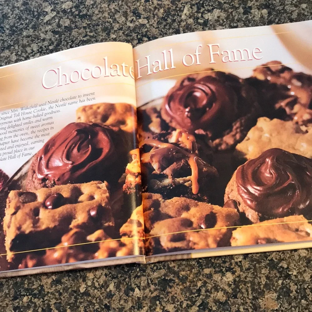 Nestle Best-Loved Cookies and Chocolate Box Books